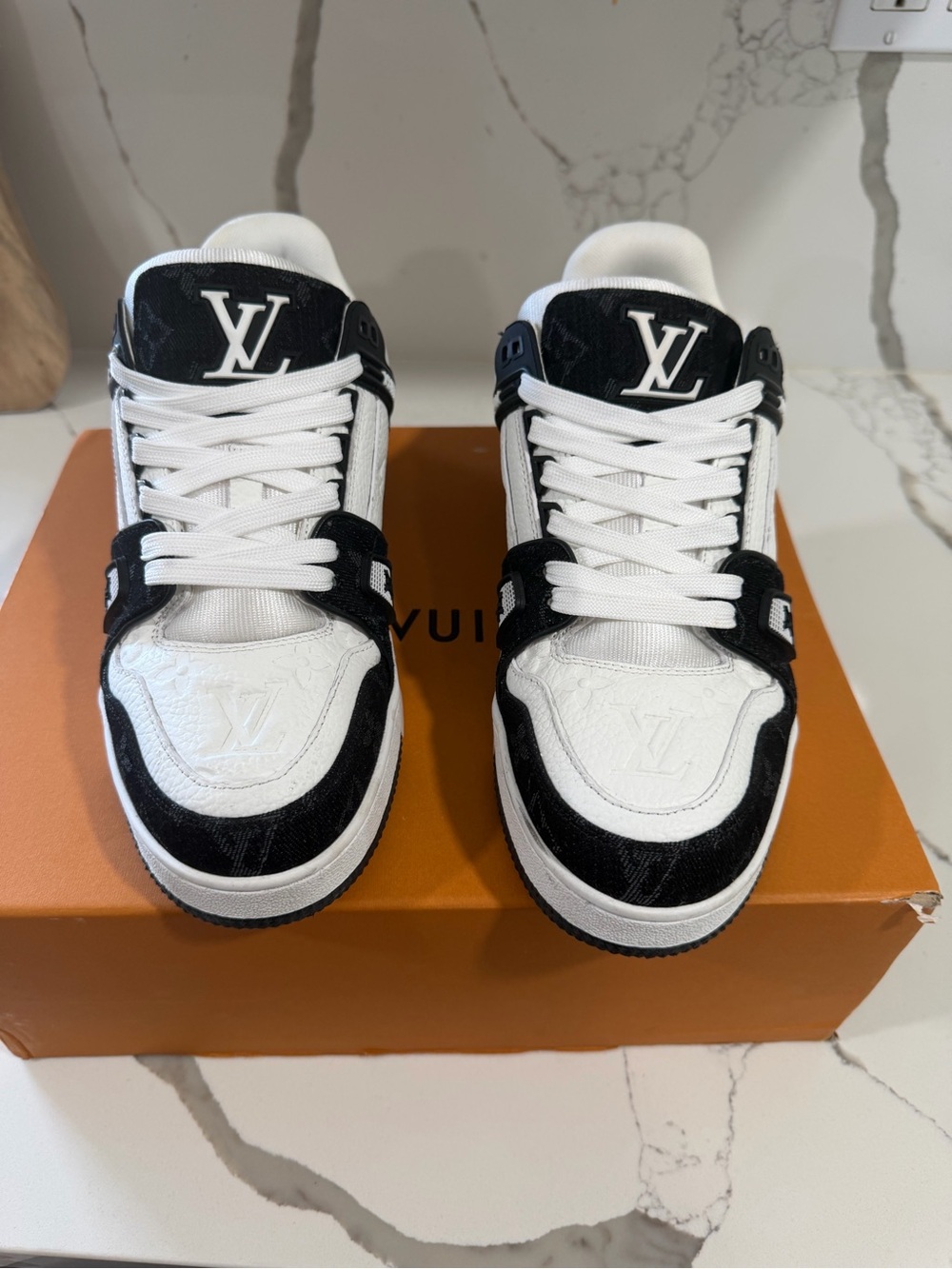 Louis Vuitton White & Black Women’s Low-Top Sneakers